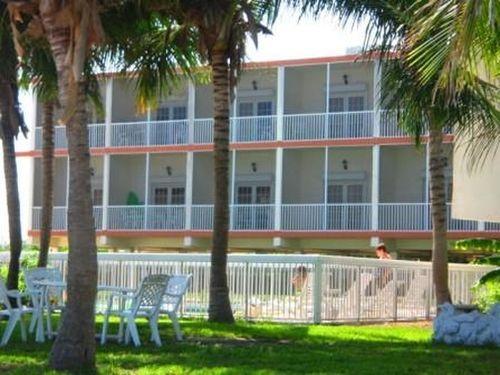 Casa Del Sol Beach Resort Маратон Стая снимка