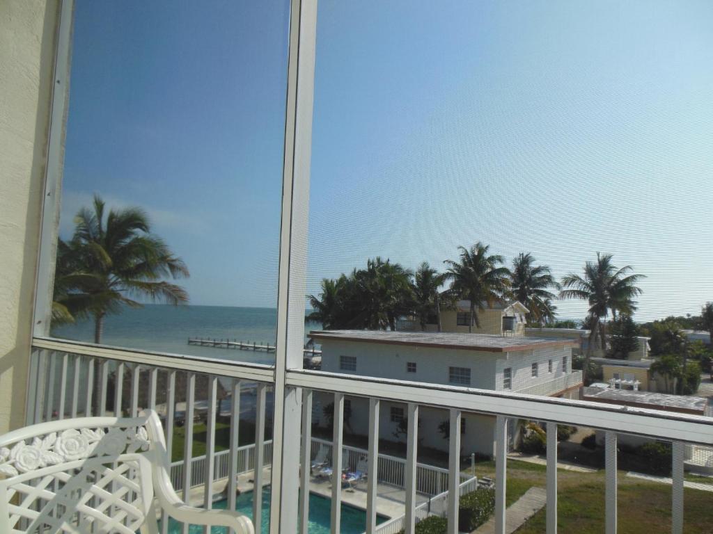 Casa Del Sol Beach Resort Маратон Стая снимка